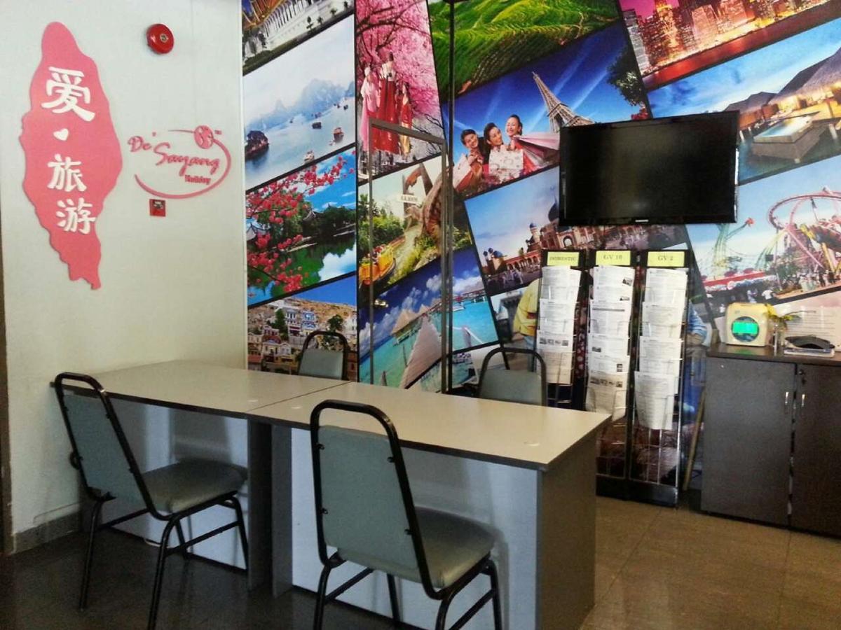 Sayang Hotel Кулай Екстериор снимка